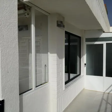 L&z Penthouse At Sea Apartment