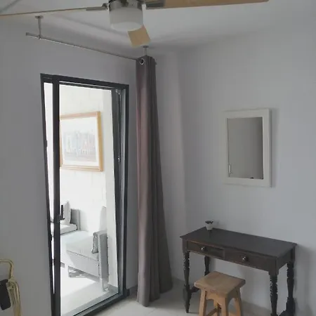 L&z Penthouse At Sea Apartment